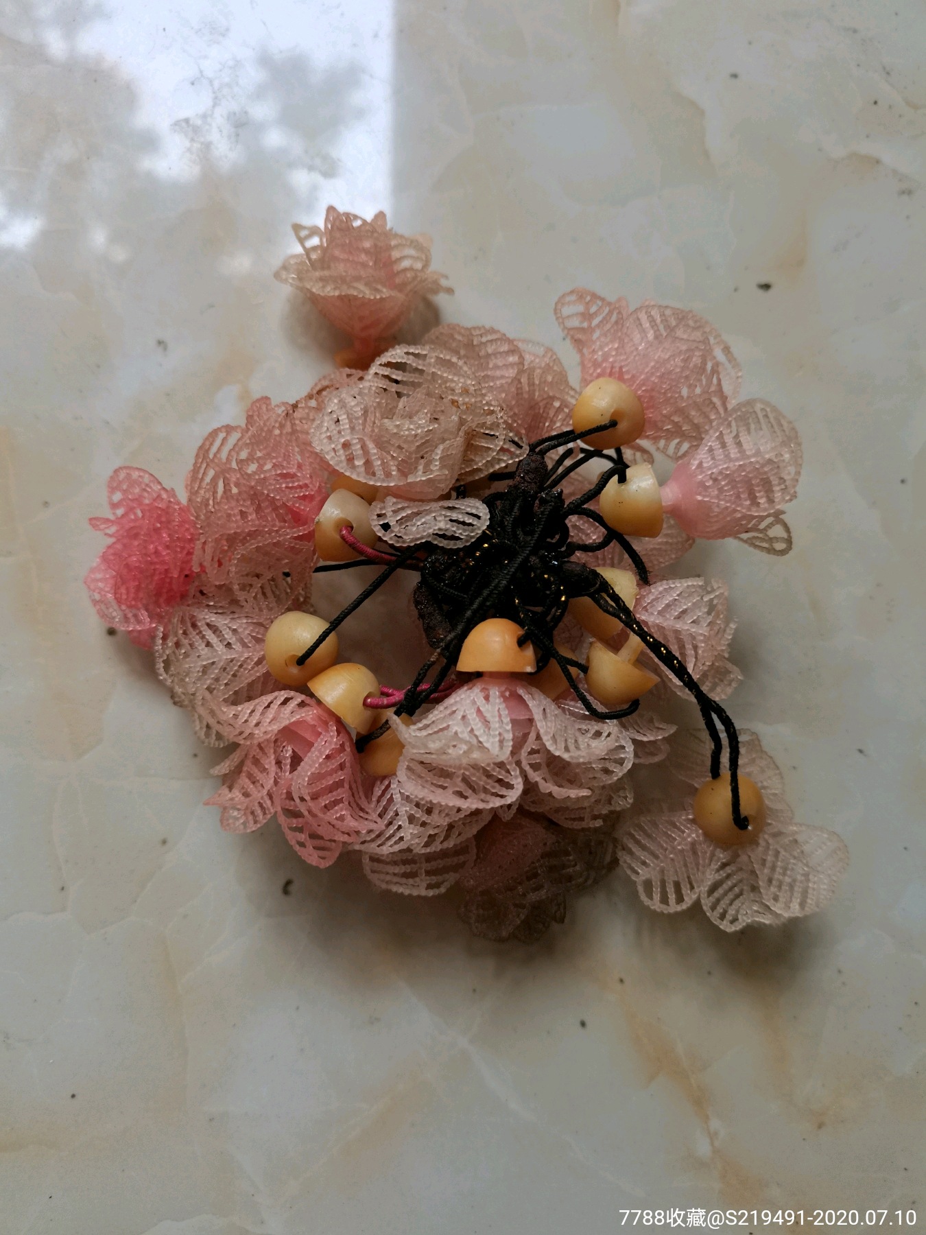 七八十年代塑料发饰