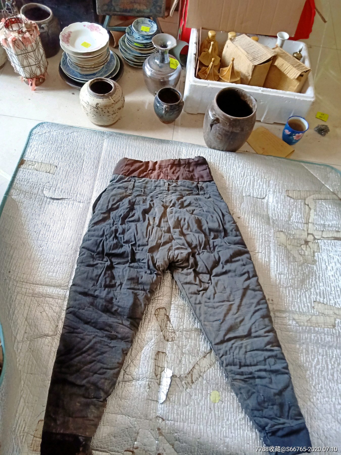 奶奶手工缝制棉花棉裤图片