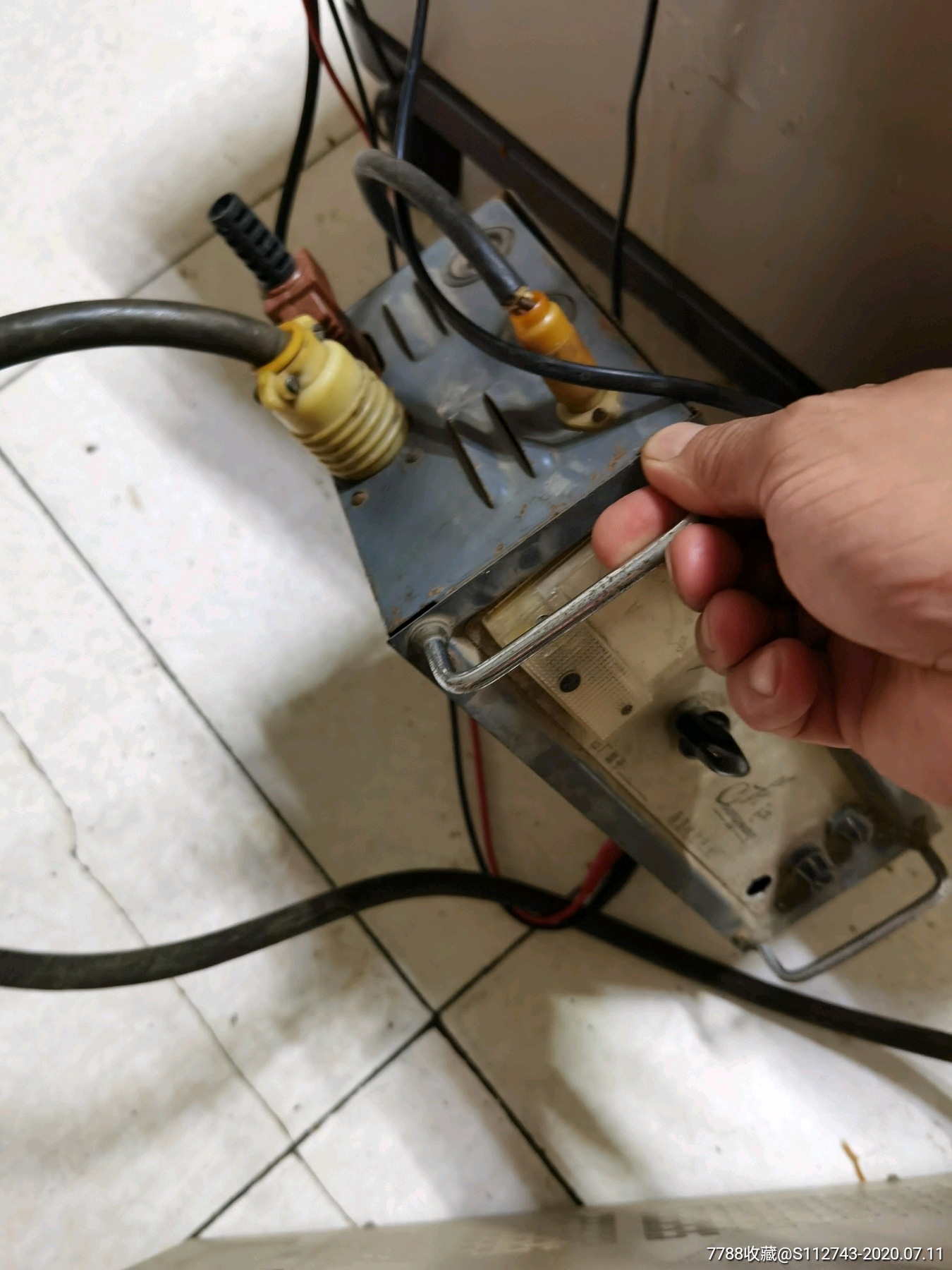 小电源:铟灯电源插头