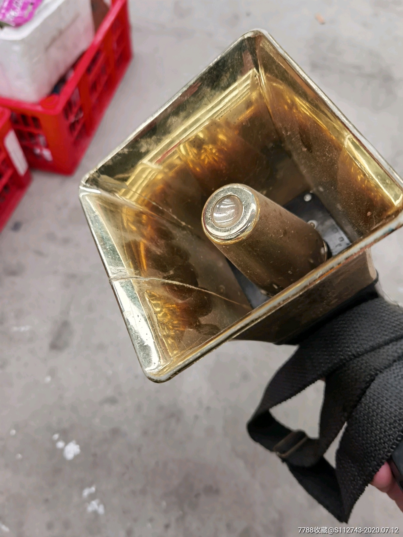 八十年代手持喊话器