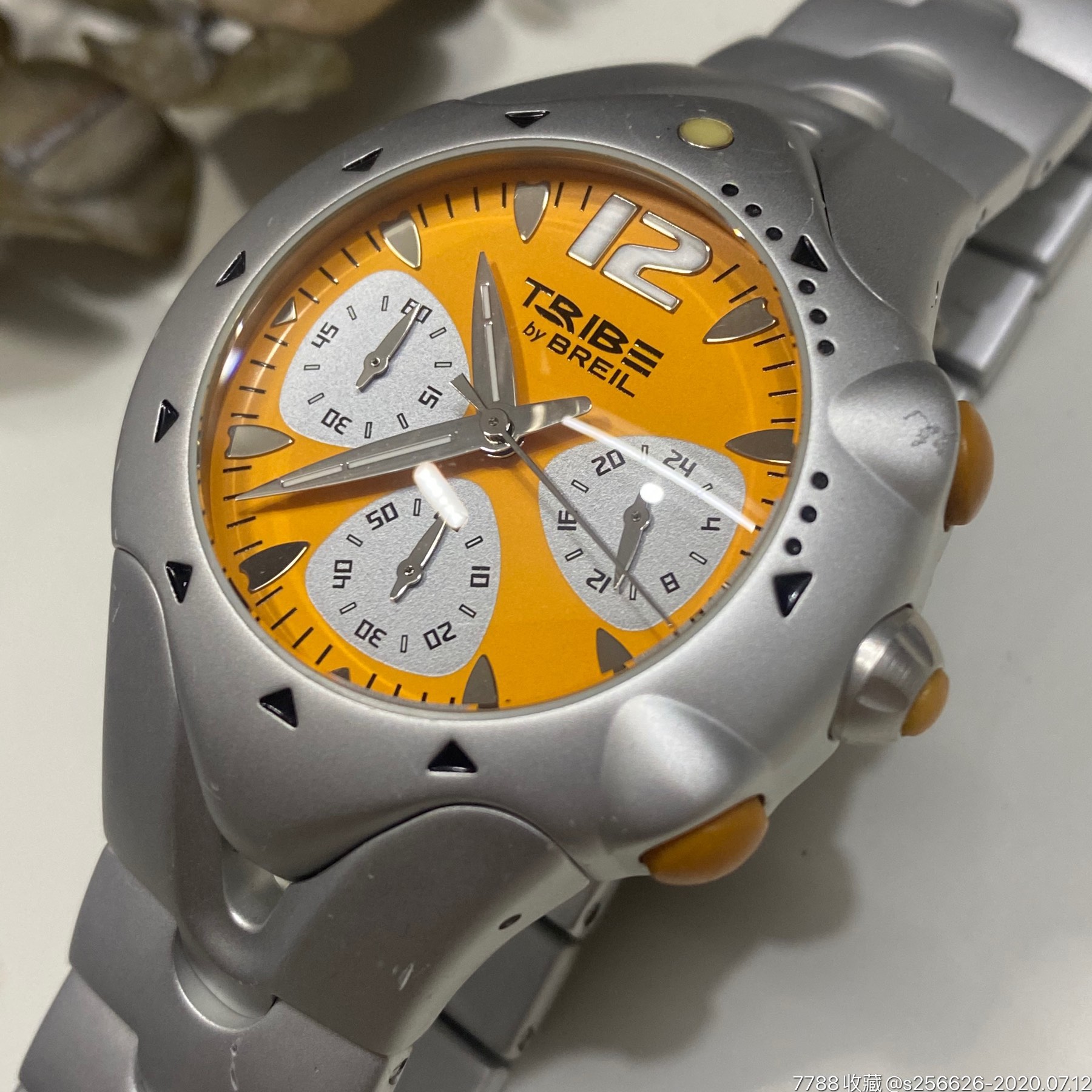《霸气铝制》国外品牌trib?霸气大表盘男士手表,日本机芯,走时正常