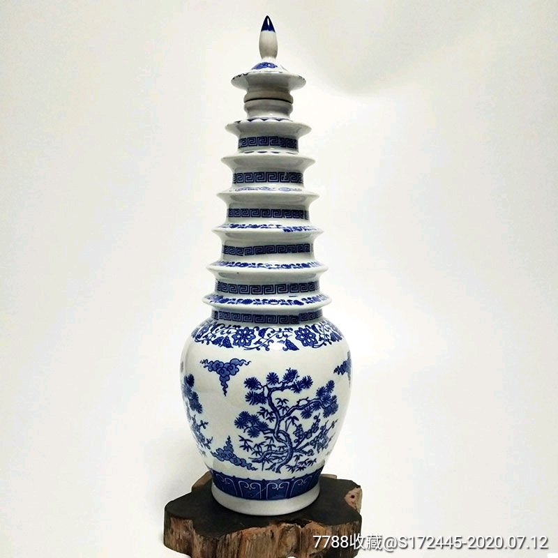 青花塔松竹梅宝塔式酒瓶