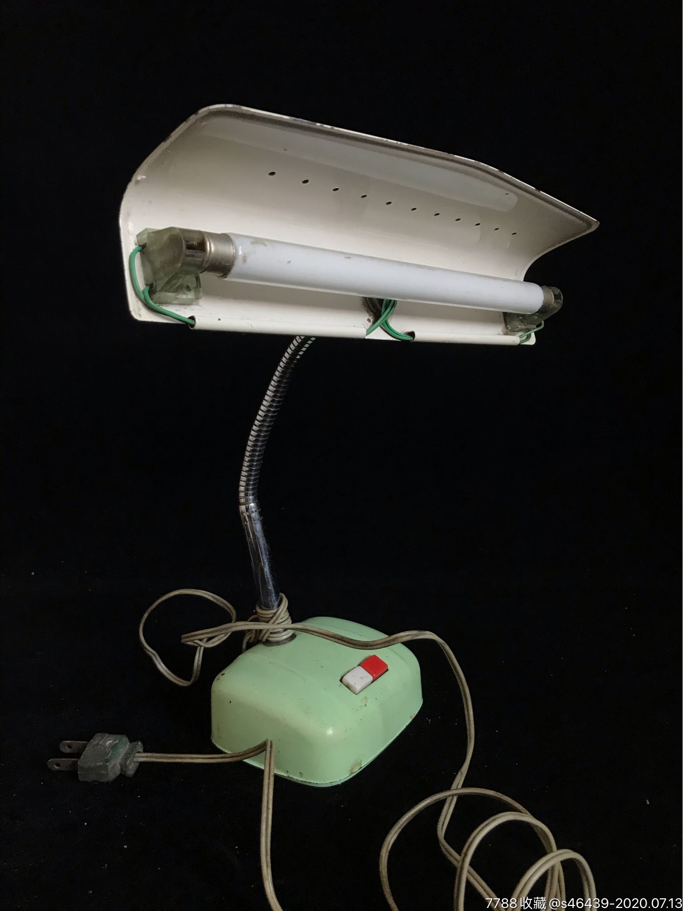 七十年代老台灯(仔细阅图看简介)