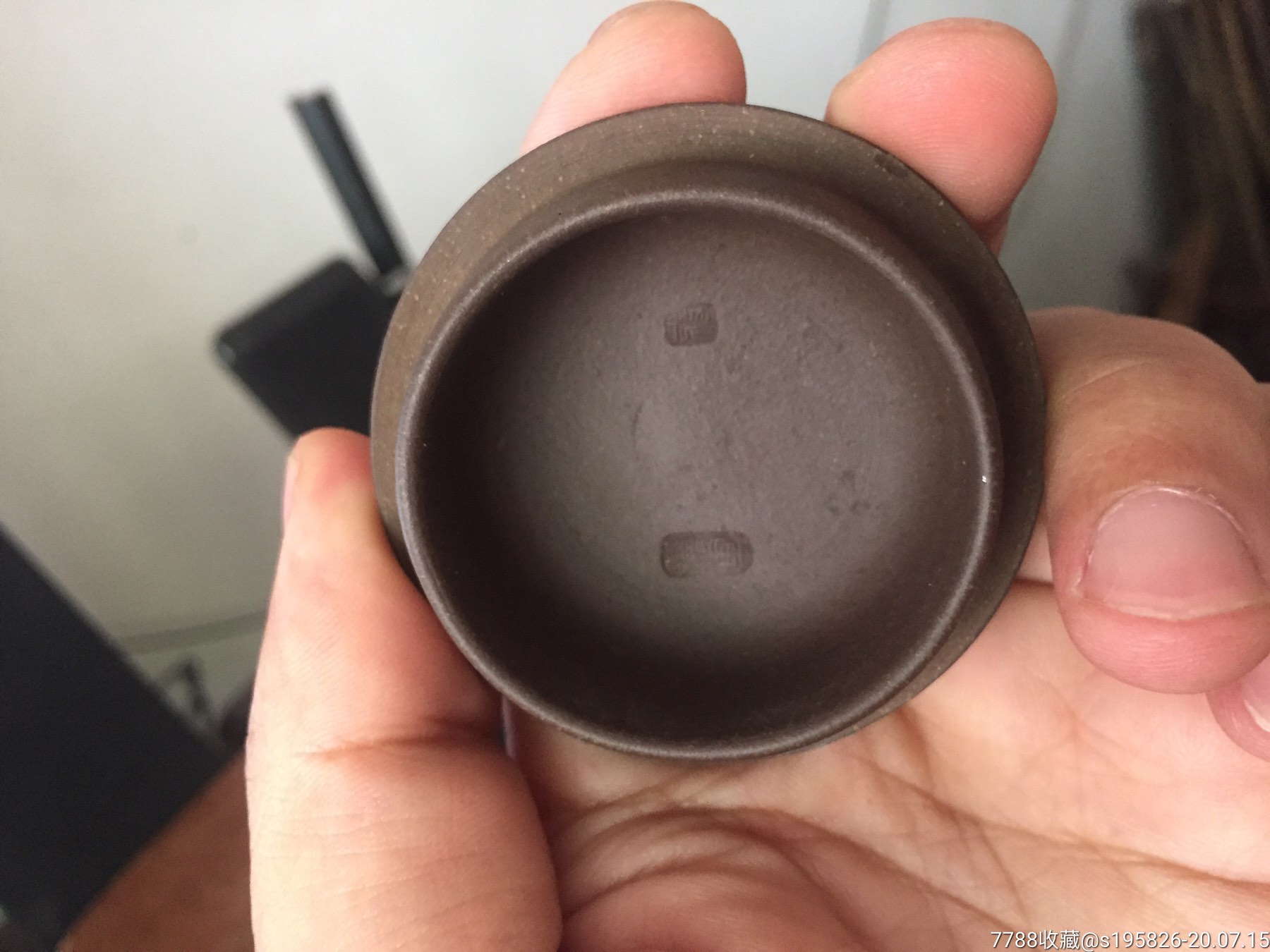 底晓军制陶款紫砂壶