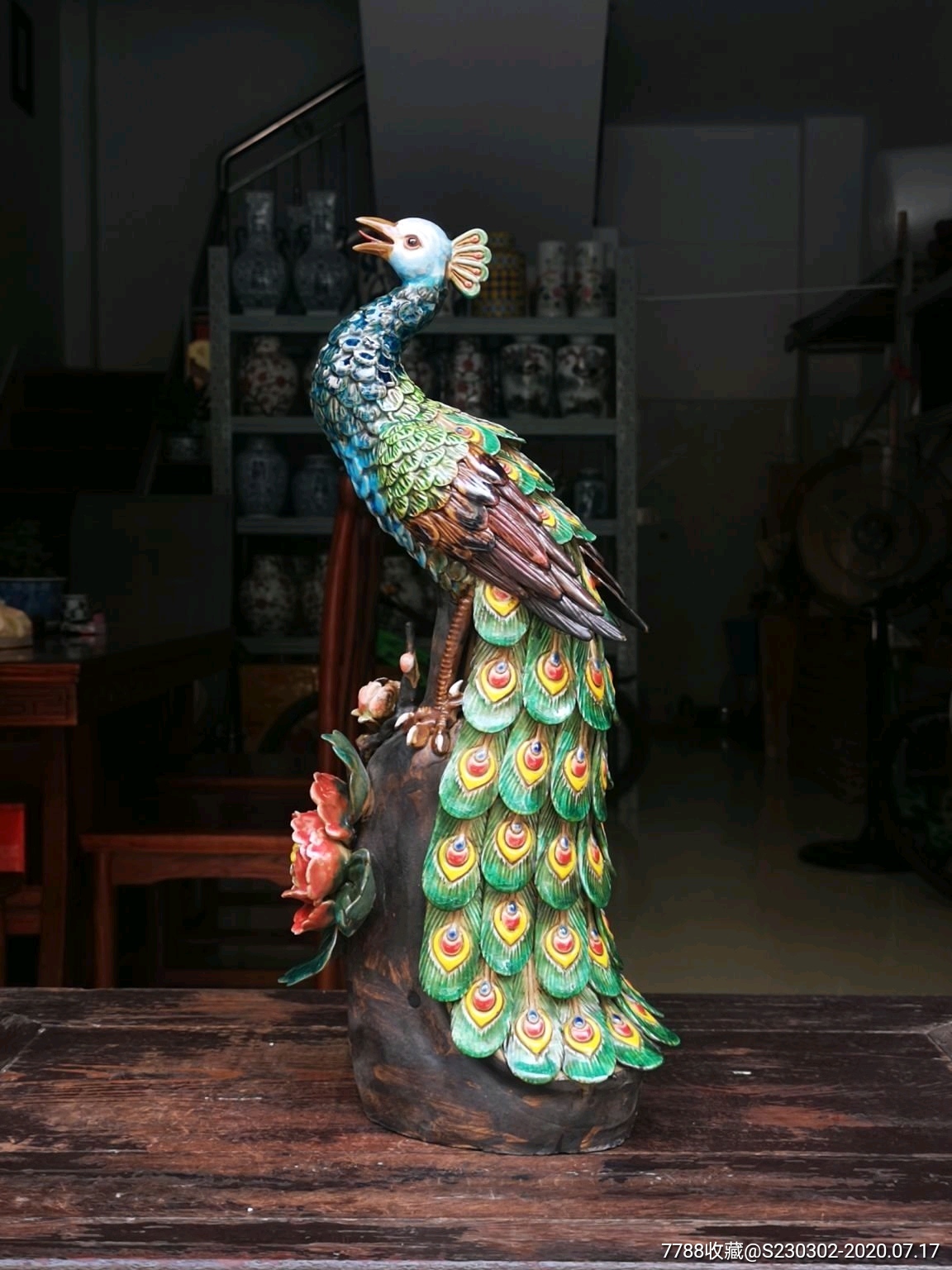 石湾公仔陶瓷孔雀吉祥客厅展柜装饰品工艺品摆件青花瓷礼品