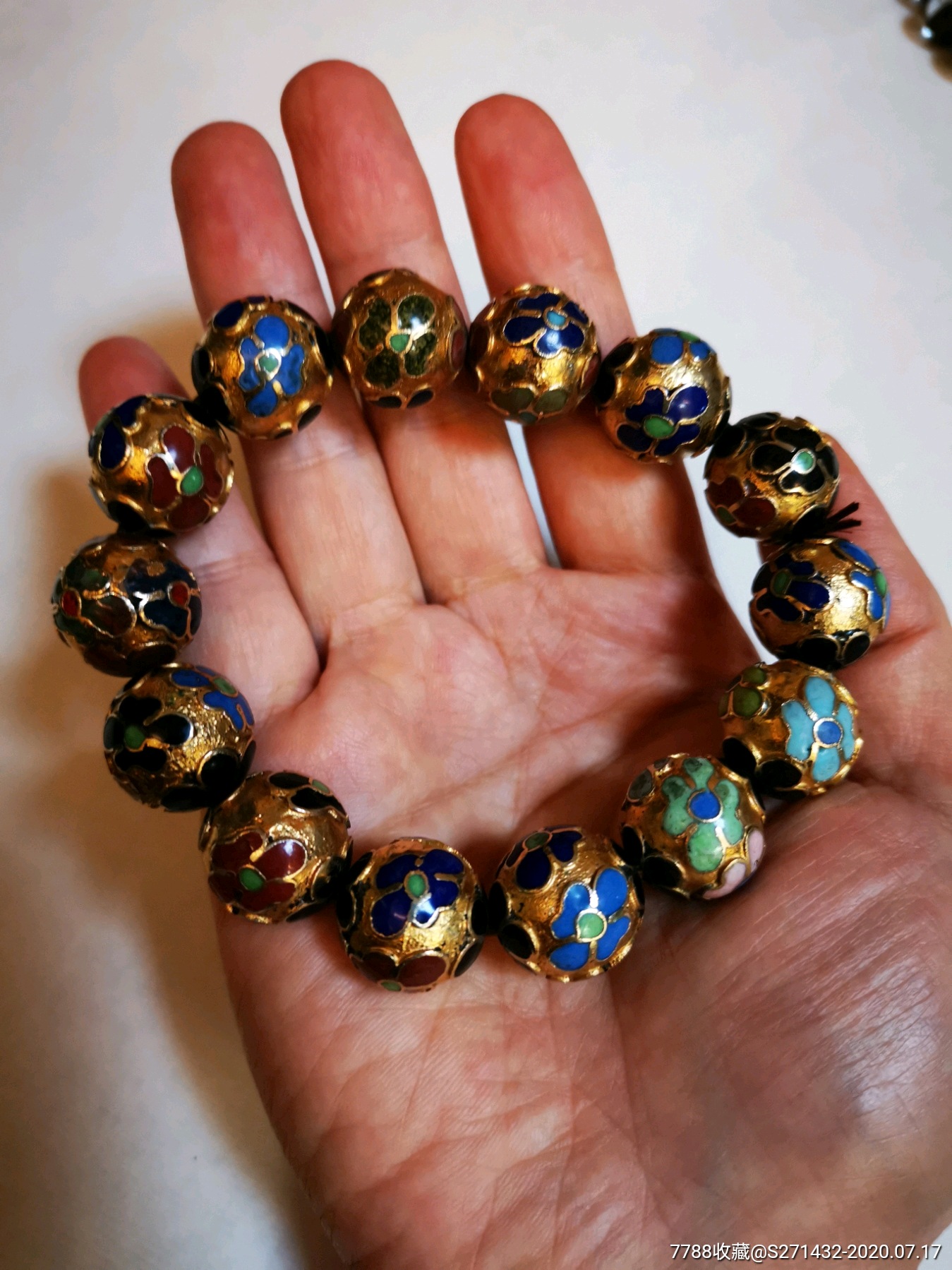 80年代14颗(直径约2cm)景泰蓝手串一个