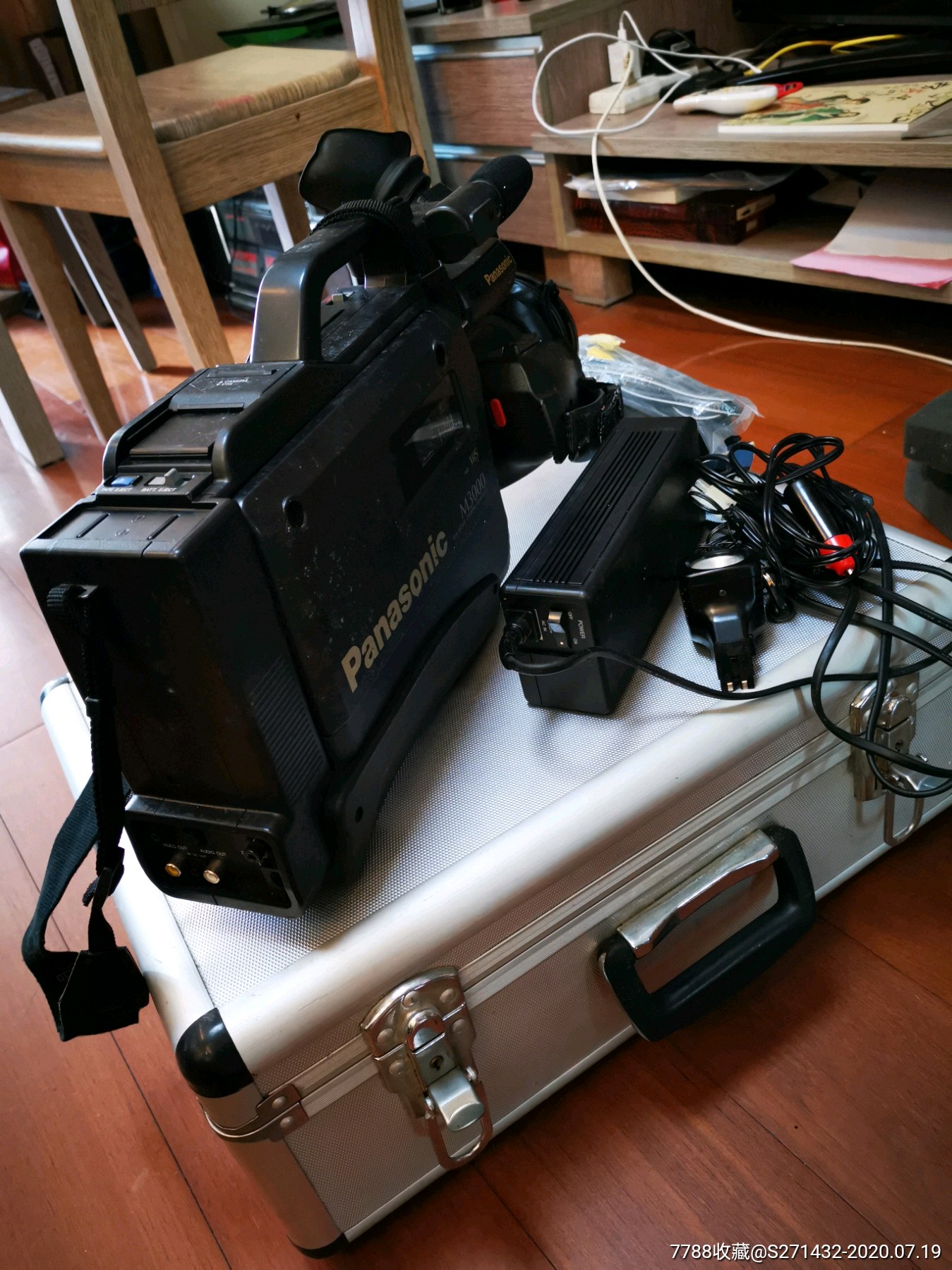 松下原装m3000电影摄像机,9成新,可用,全套完整包装