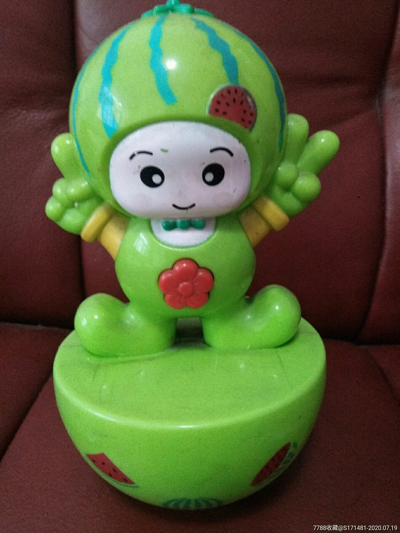 西瓜娃娃不倒翁