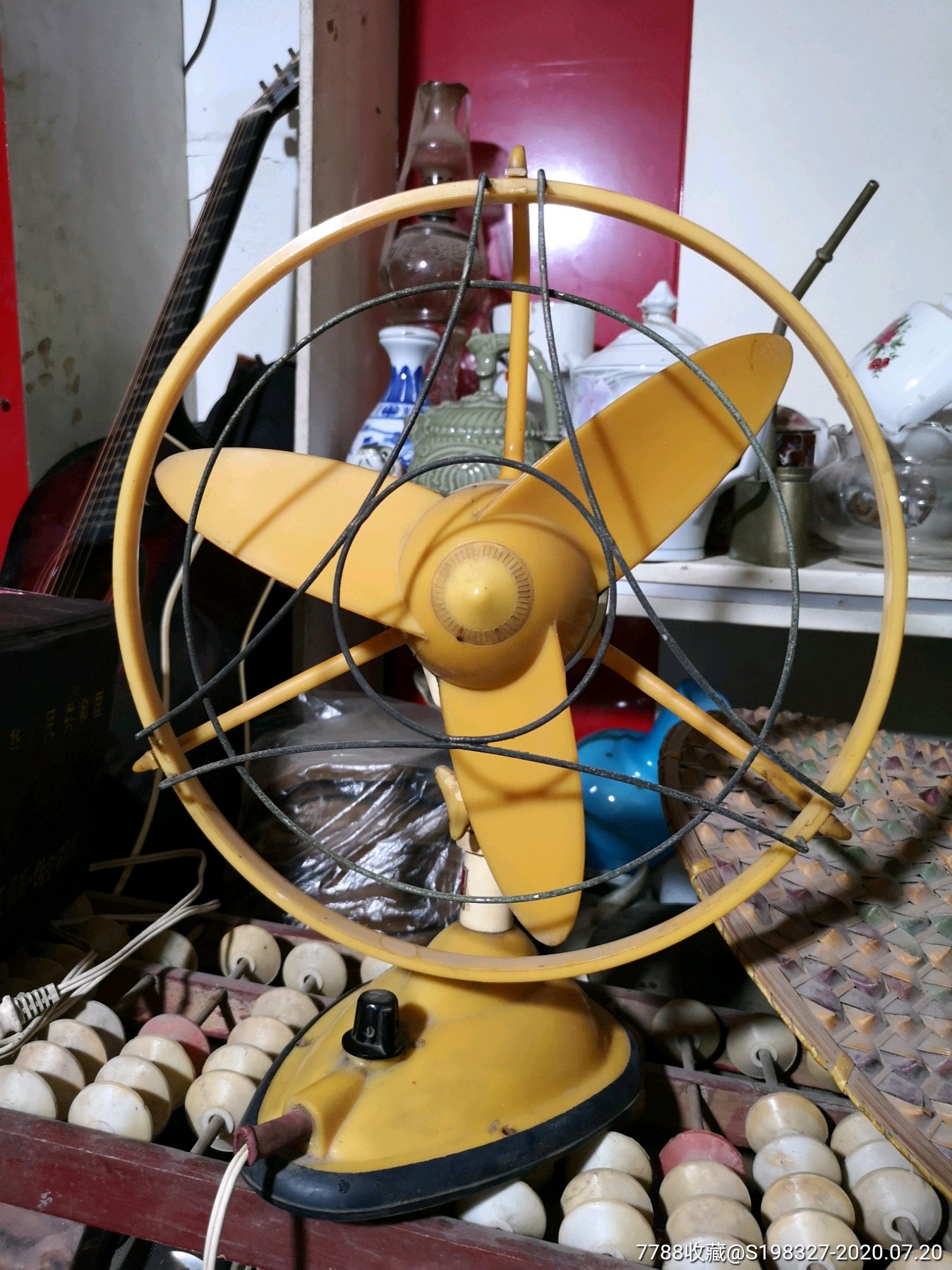 60年代左右电灯扇