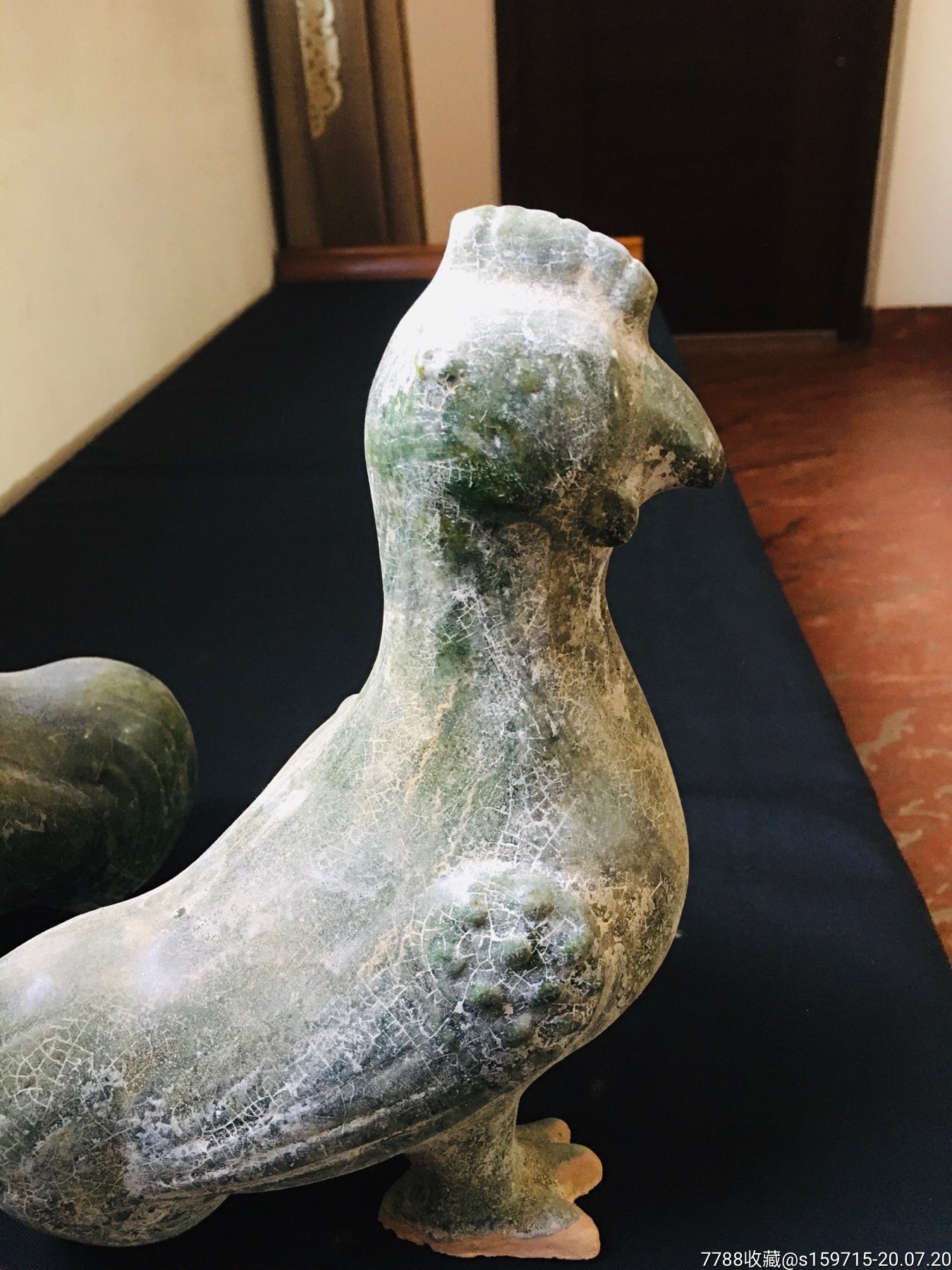 汉代绿釉陶塑鸡一对