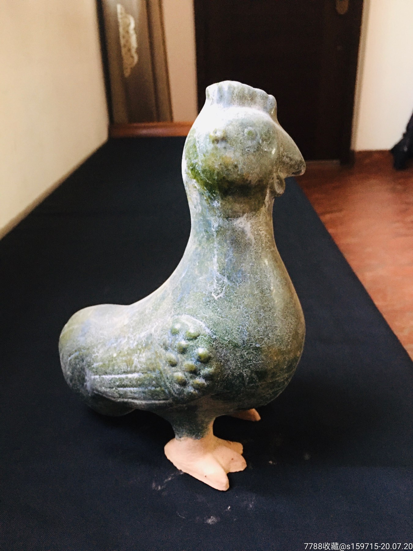 汉代绿釉陶塑鸡一对