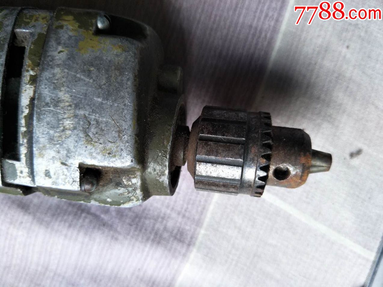 早期手电钻,能转,转数慢,声音不对,当配件拍,快递20元