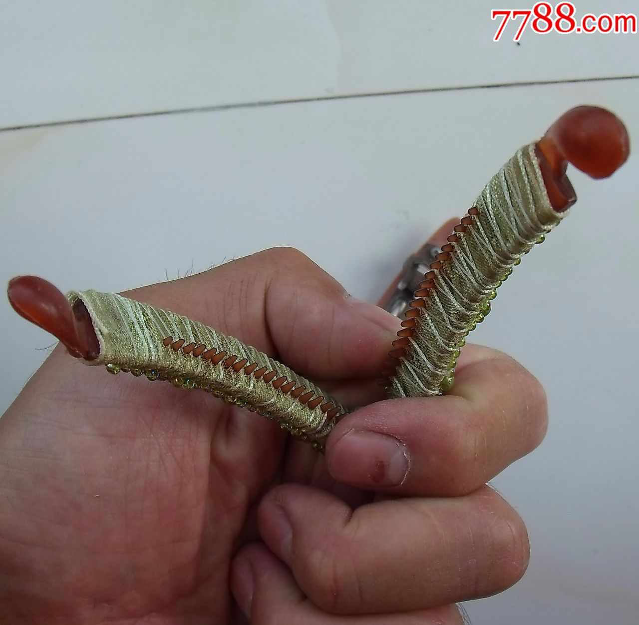 首页 拍卖 发卡/发饰 >> 80年代塑料发夹两个(一是台湾产,与台三通