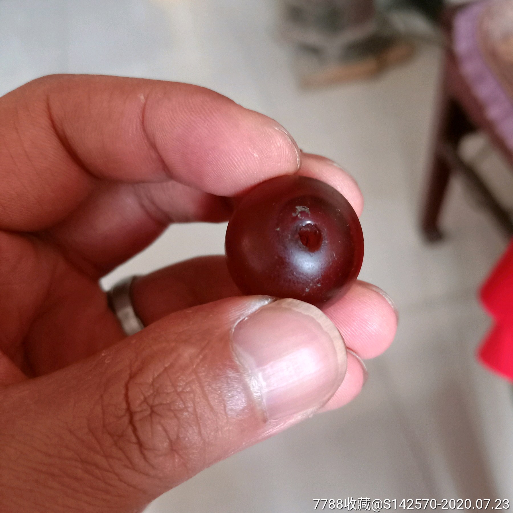 清代老琉璃珠子一颗