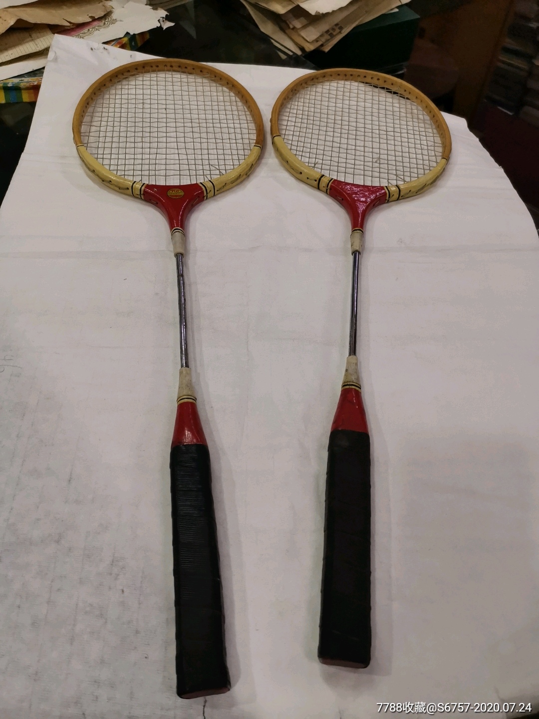 冠军羽毛球拍一对