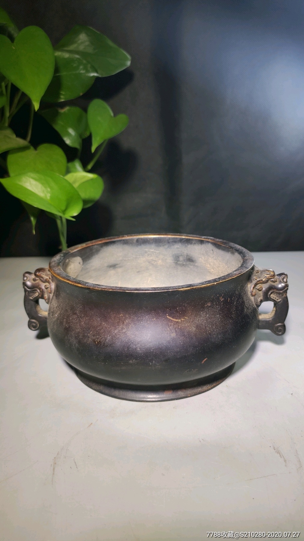 超大龙头铜香炉