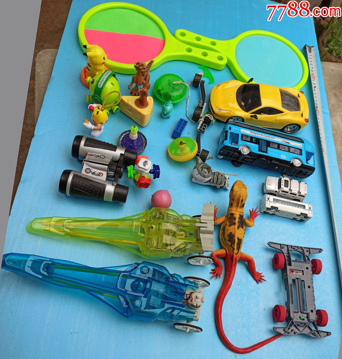 儿童各种类大小玩具一组