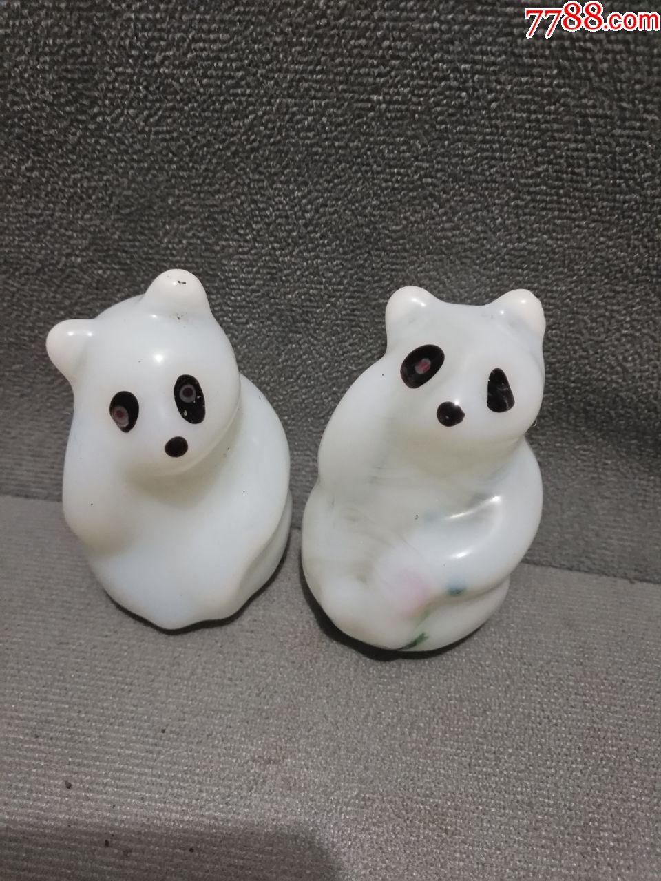 大熊猫琉璃玩具一对