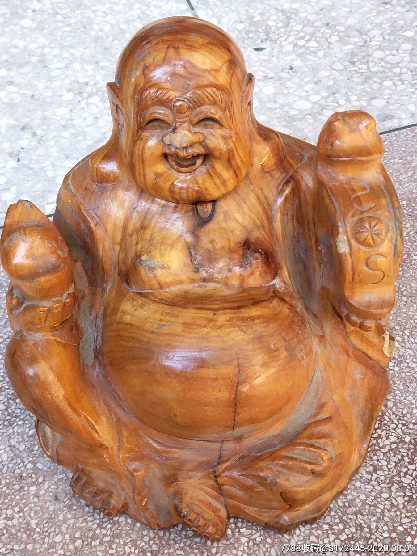 樟木雕刻弥勒佛像