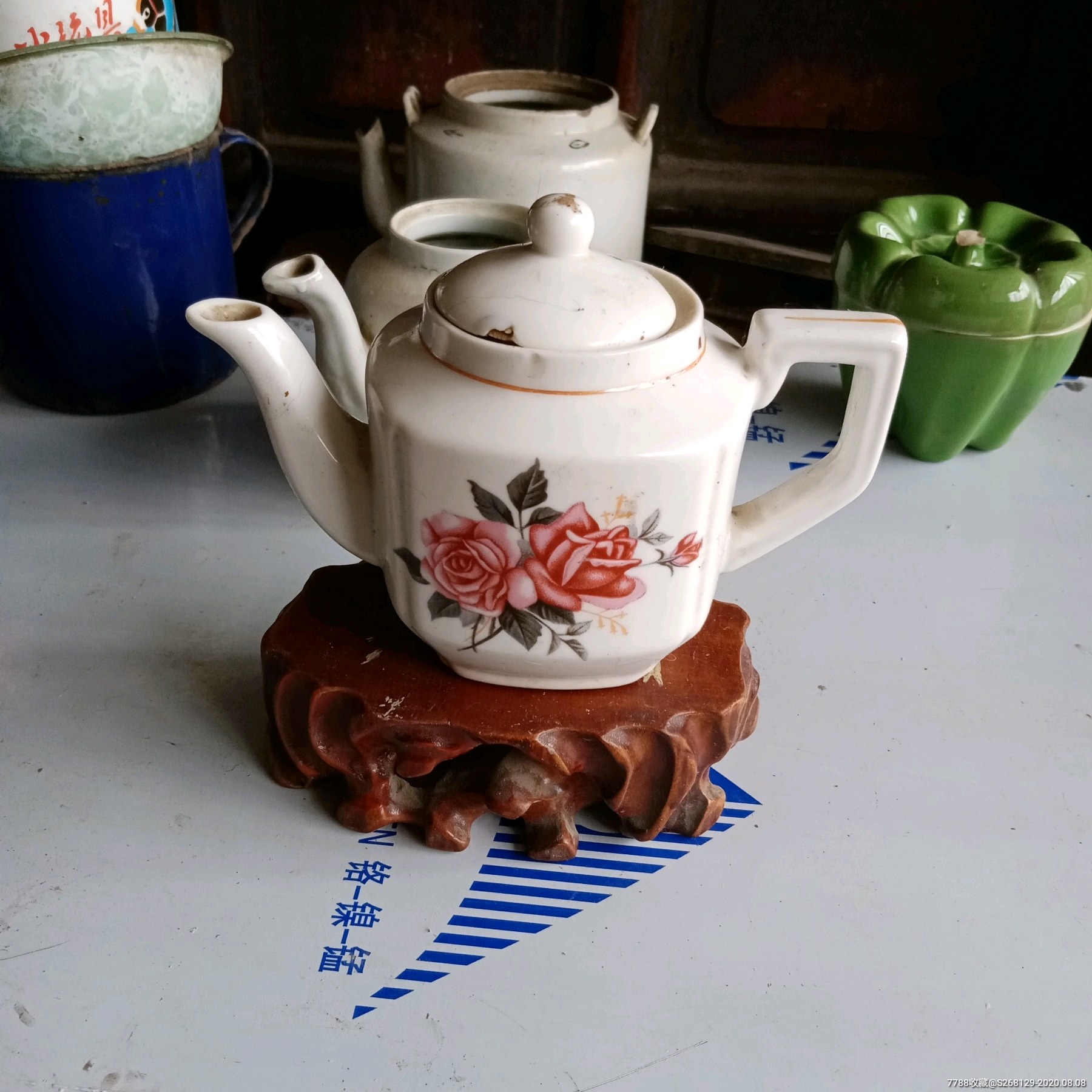 怀旧老粉彩花卉小四方茶壶