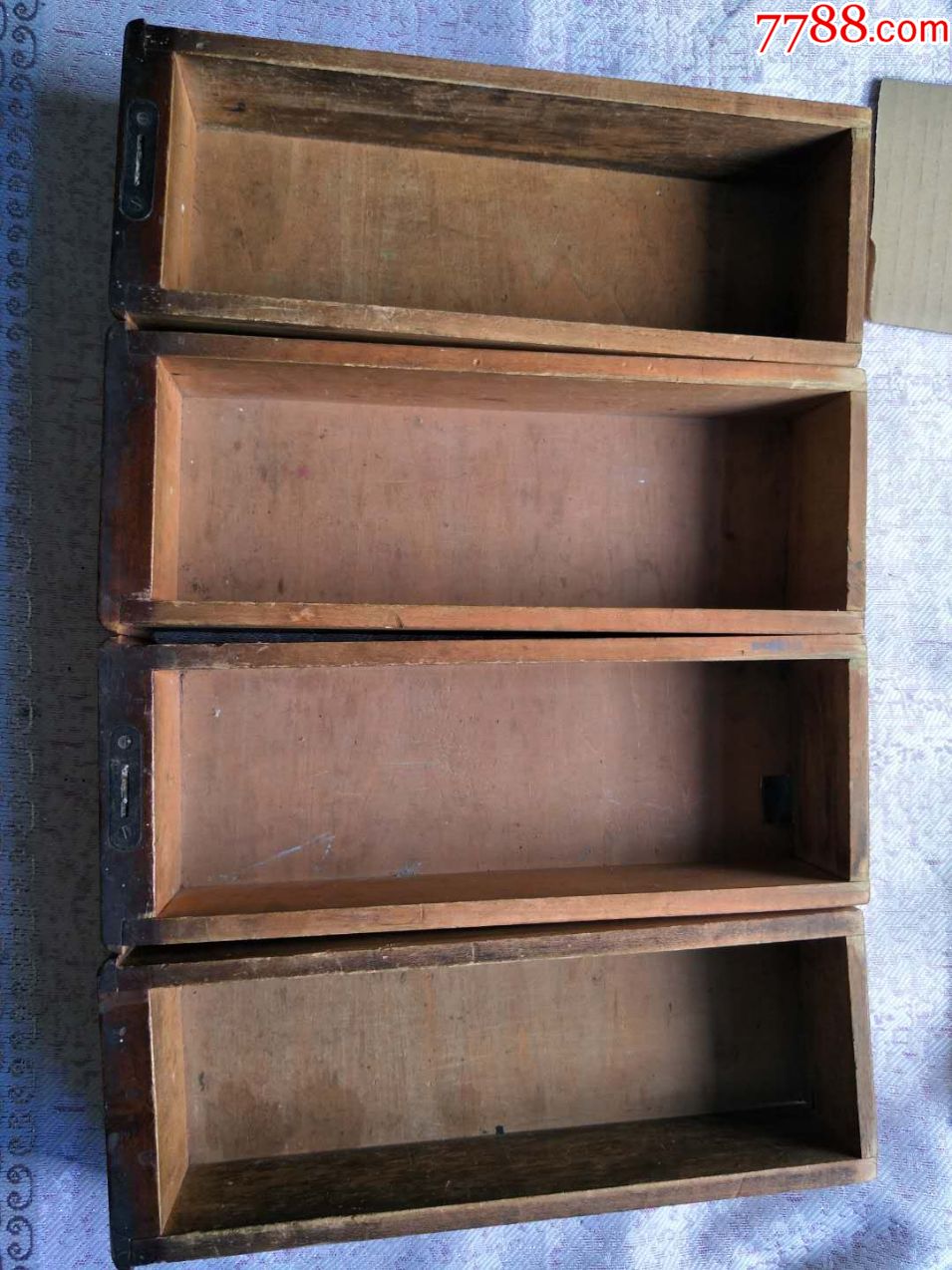 老缝纫机上的抽屉的4个一起拍品相如图快递20元