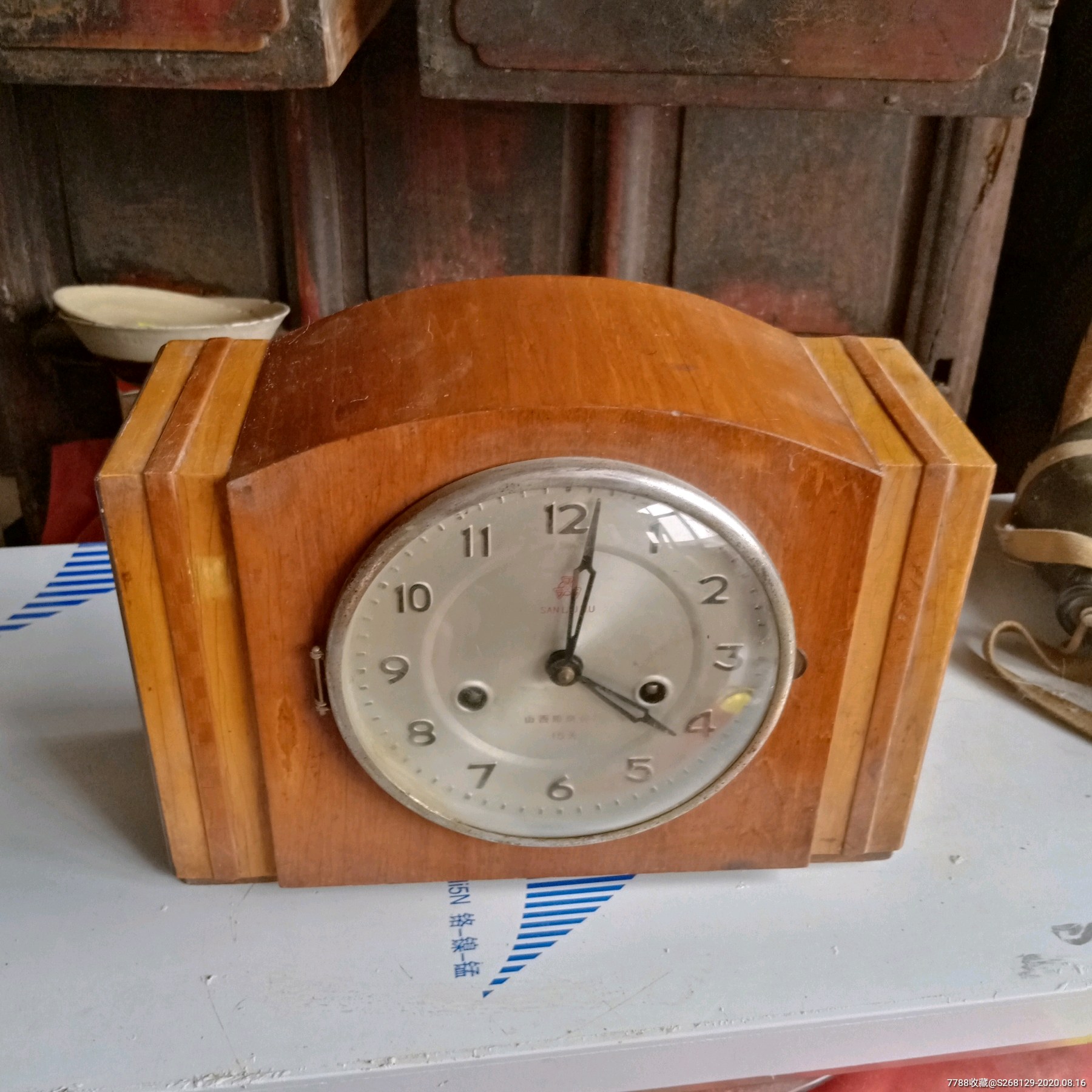 怀旧老木壳三五台钟