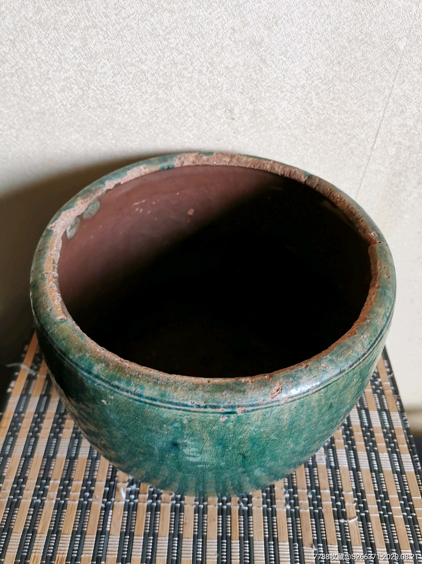 明清.石湾窑绿釉文案卷缸