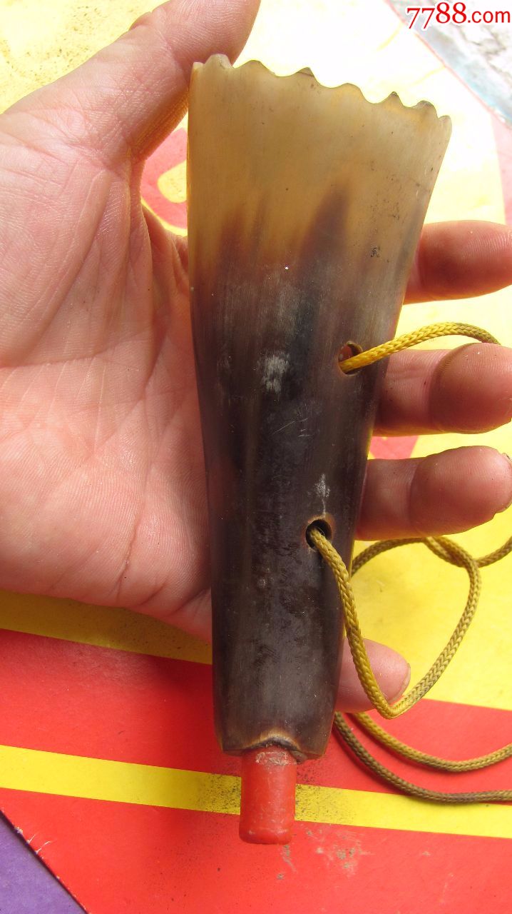 珍惜少见的羊角号一个(是好的,还能吹得响)