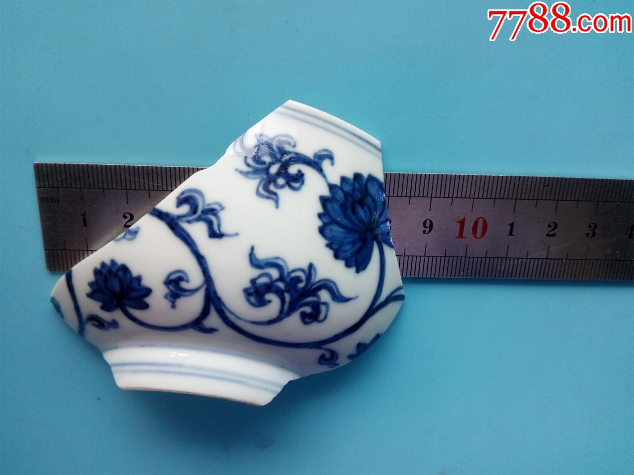 清代康熙景德镇青花手绘缠枝莲花荷花古瓷片,釉水漂亮_瓷片_第2张