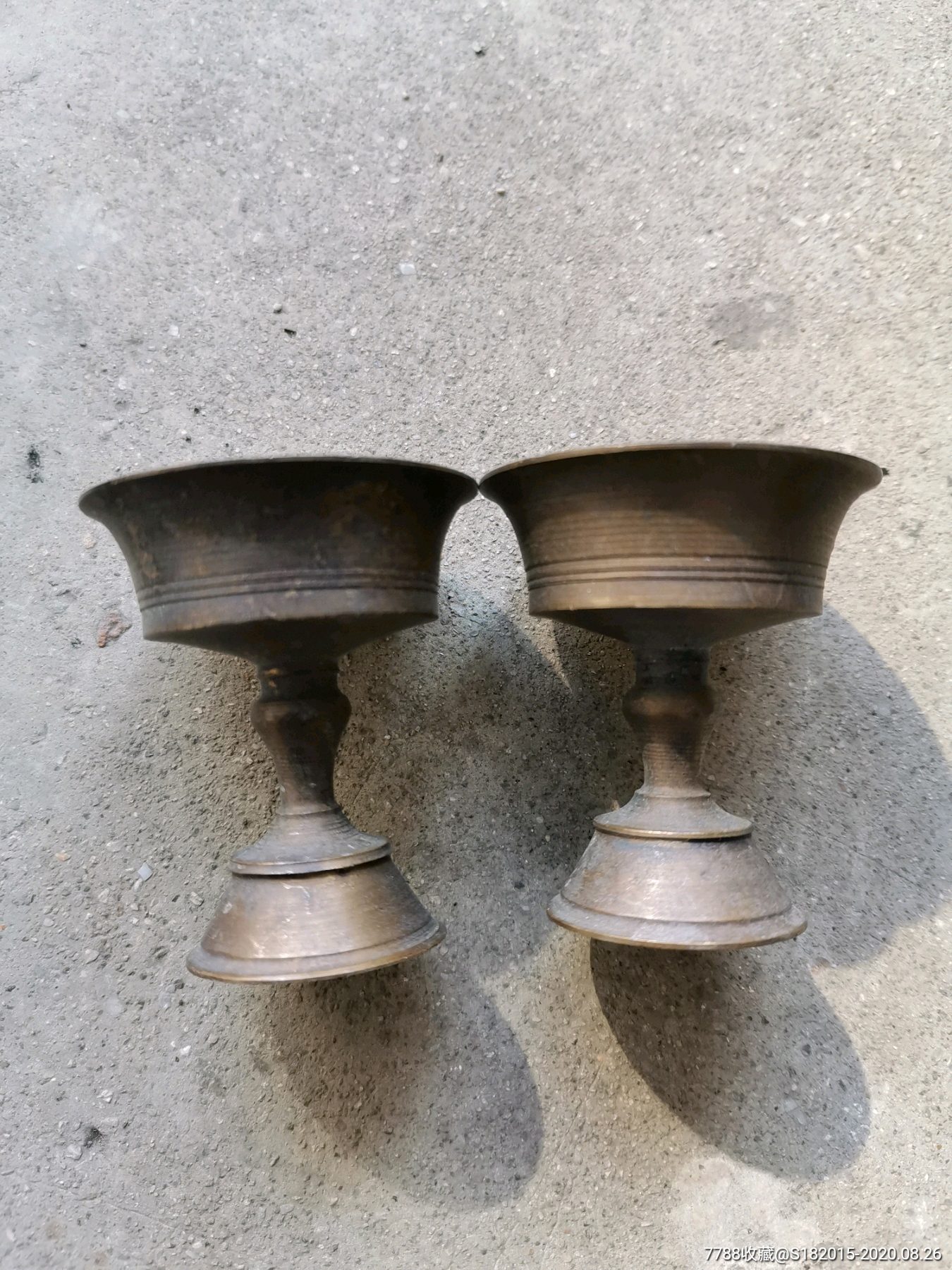 铜烛台一对