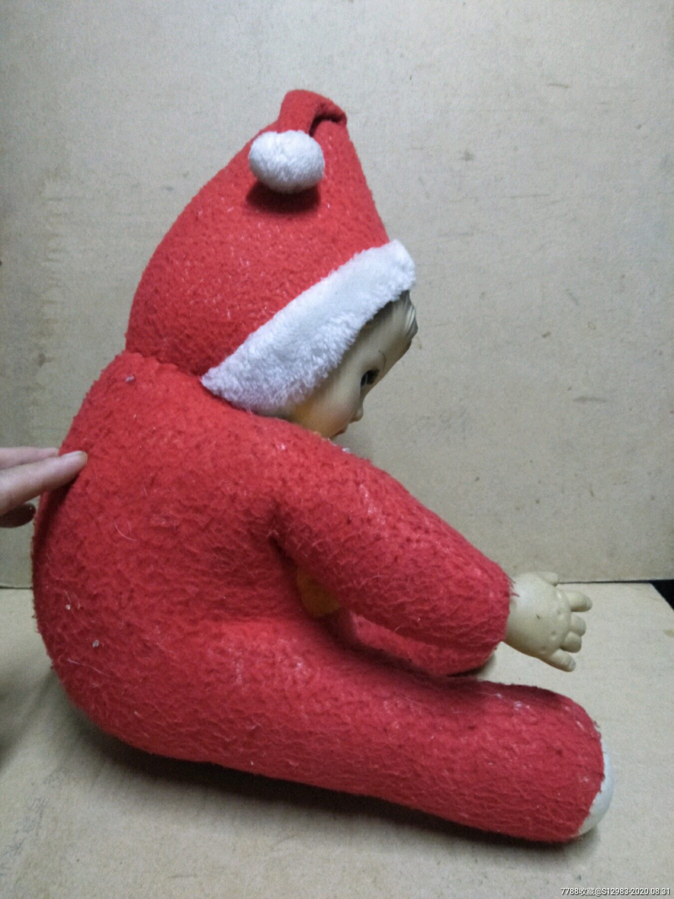 玩具 属性: 毛绒人物/公仔, ,年代不详,, ,,, ,,, , 简介: 第一图高40