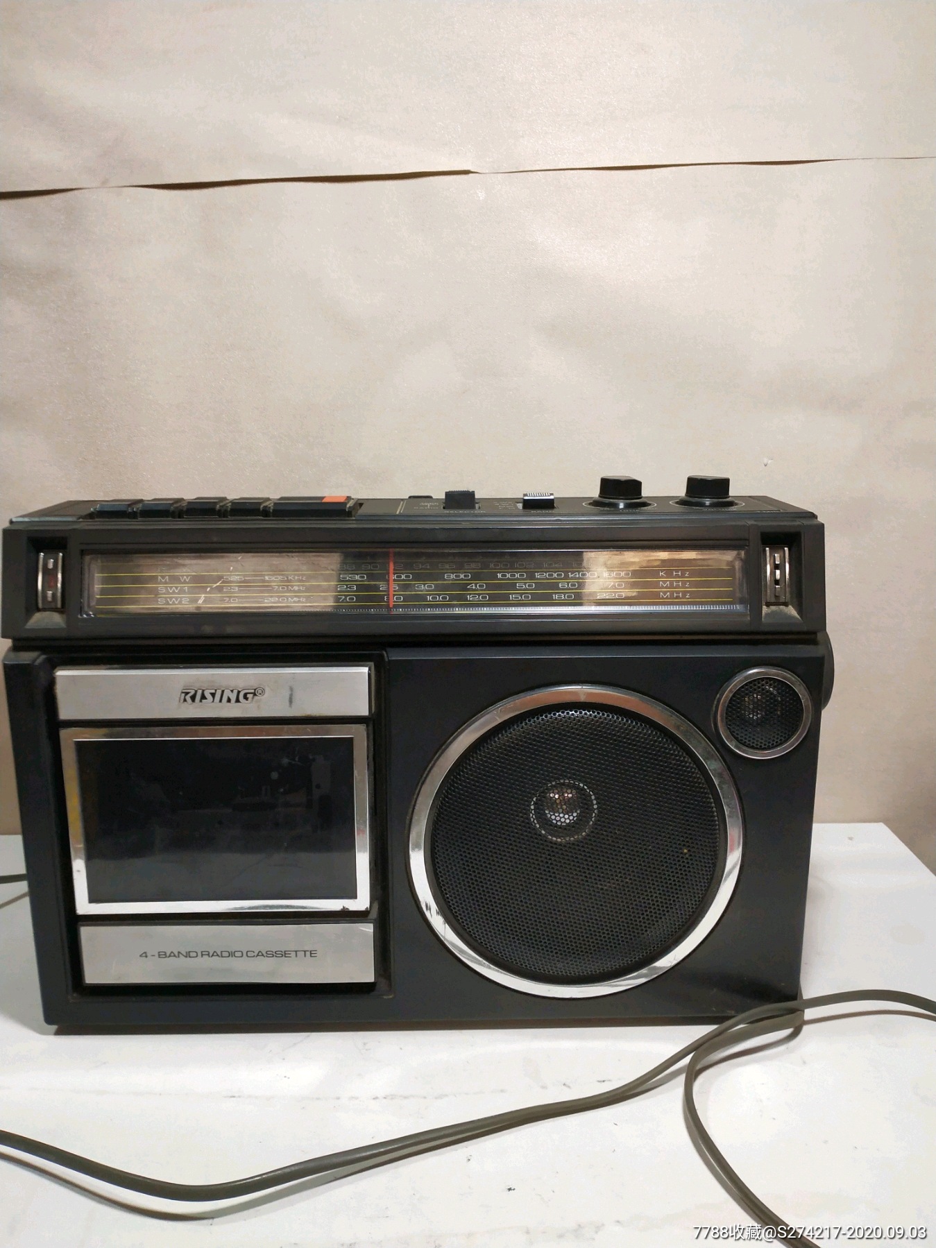 旧的八*十年代左右日本进口收录机一台