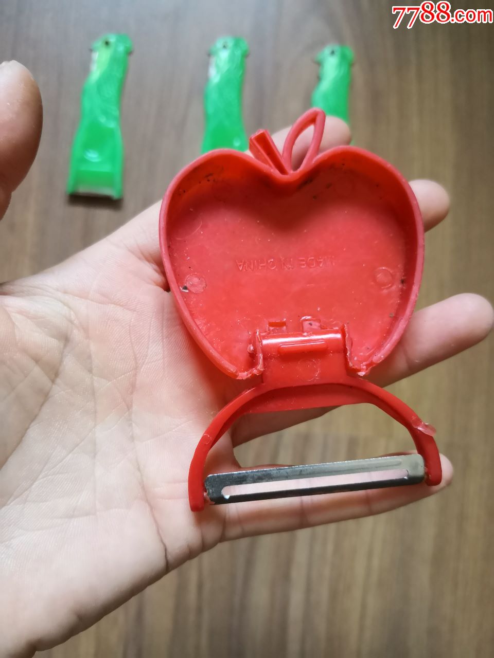 四个怀旧老式土豆挠子