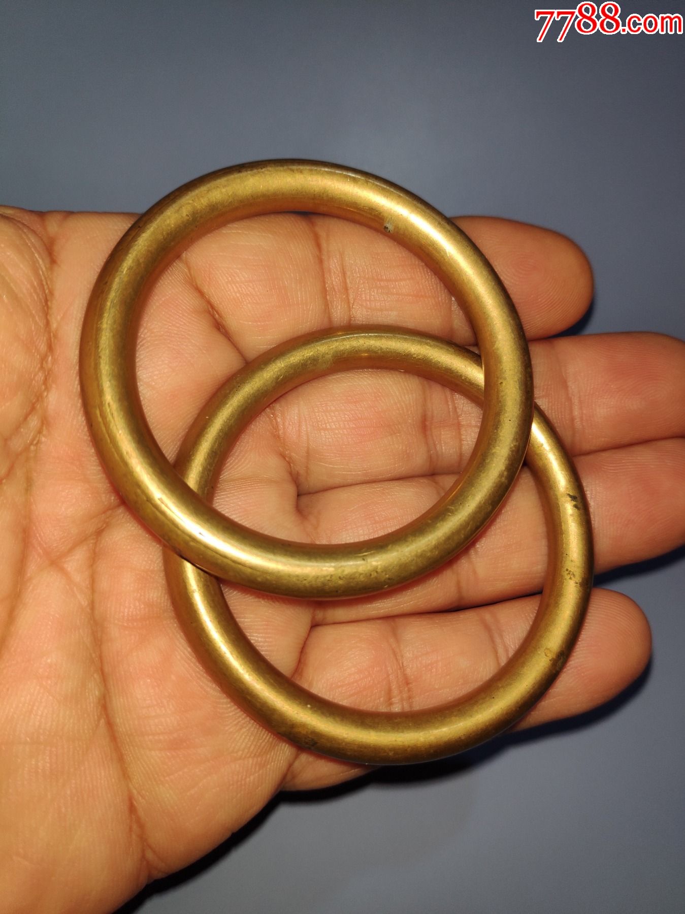 老铜镯一对,包浆好