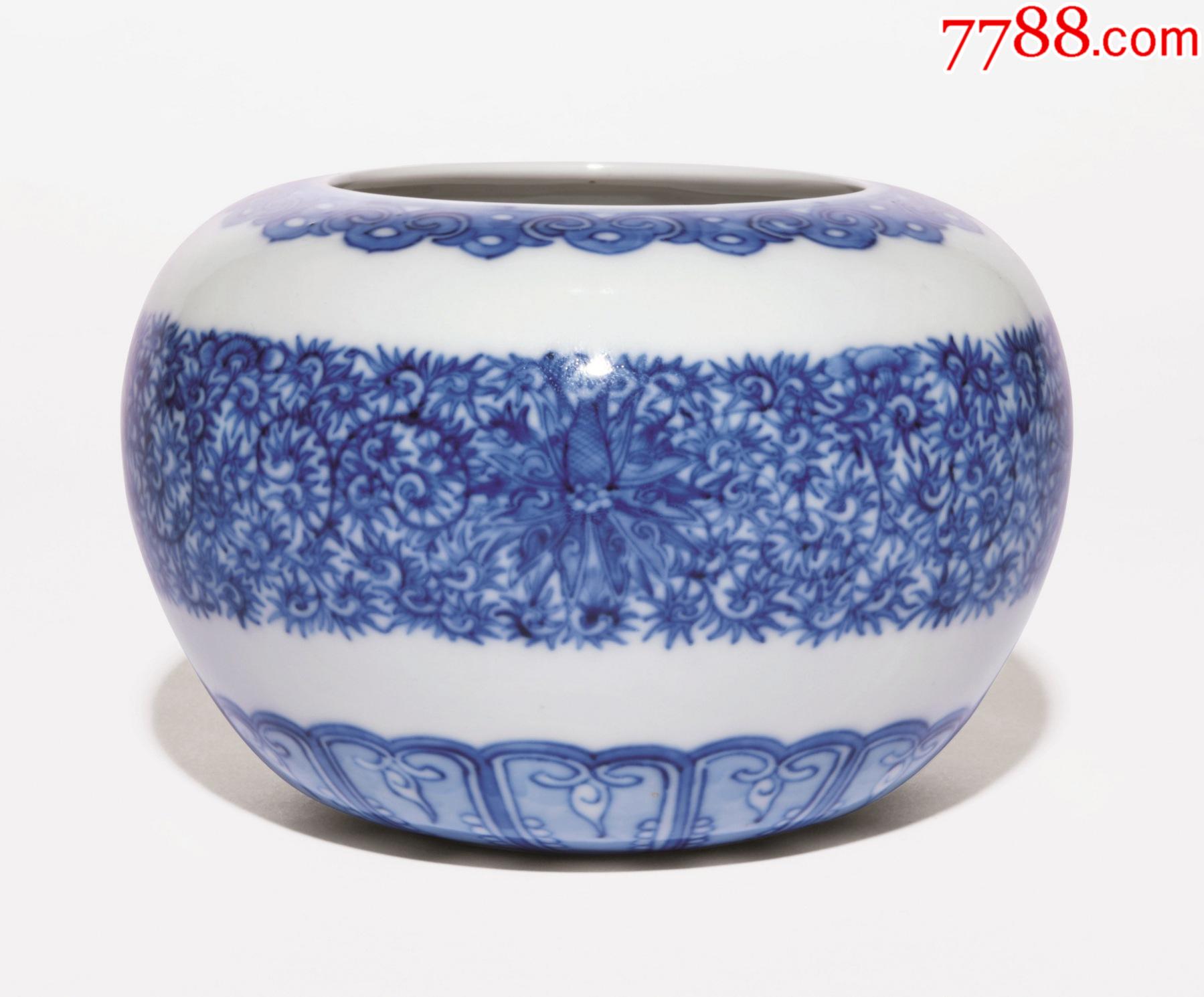 中国嘉德拍回康熙款官窑制式晚清民国青花缠枝花卉纹水丞