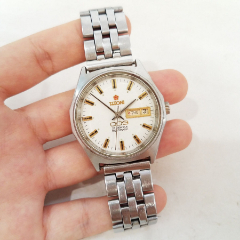 商品名称:瑞士titoni梅花-009系列-自动机械男表【2836-1精磨机芯】