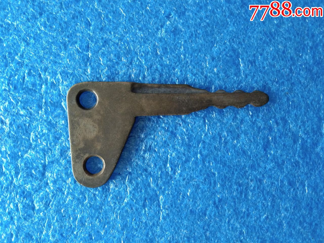 中国国产汽车老解放配备的黄铜钥匙【肩负历史使命为国家建设做出巨大