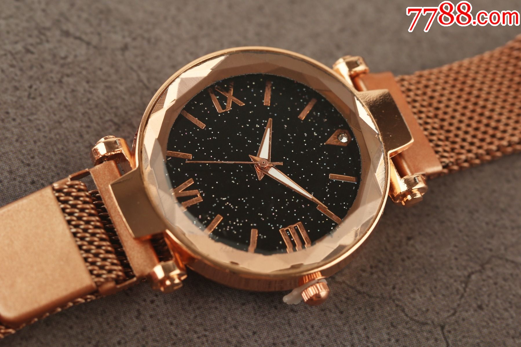 全新库存未使用潮流设计品牌candycat女表玫瑰金罗马字星空盘,手表