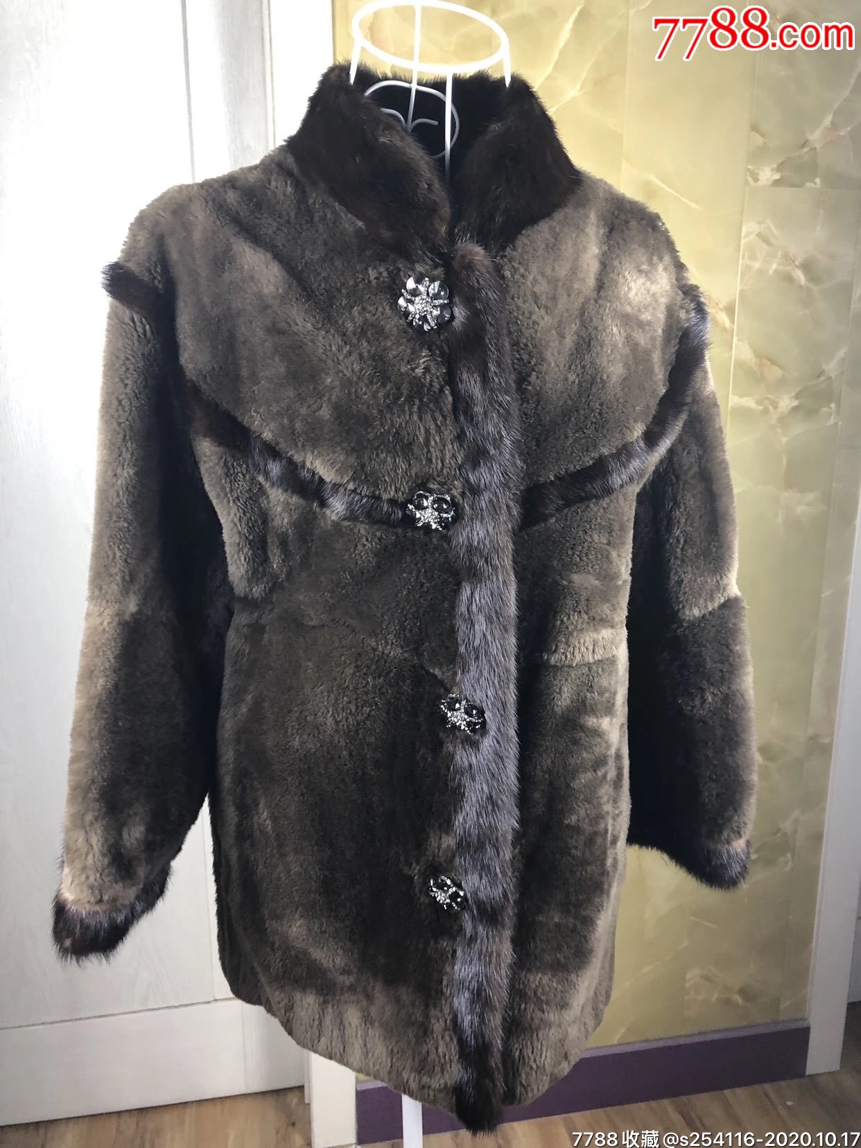 整貂水貂貂皮大衣貂绒外套貂皮衣边简约百搭水钻扣lu28肩宽4043cm袖长