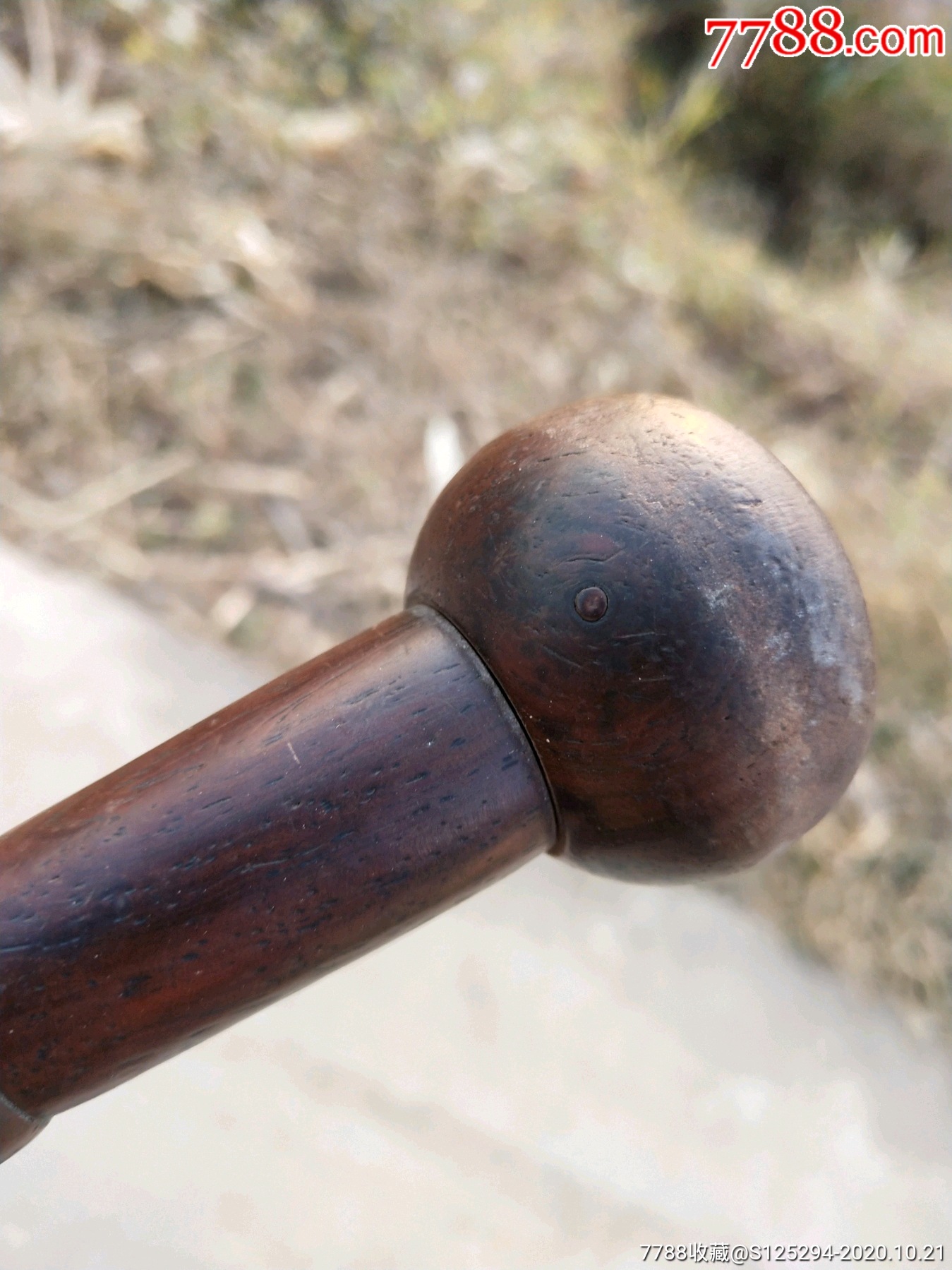 民国好木头文明棍一个,木纹细,做工好,有点裂,保老保真