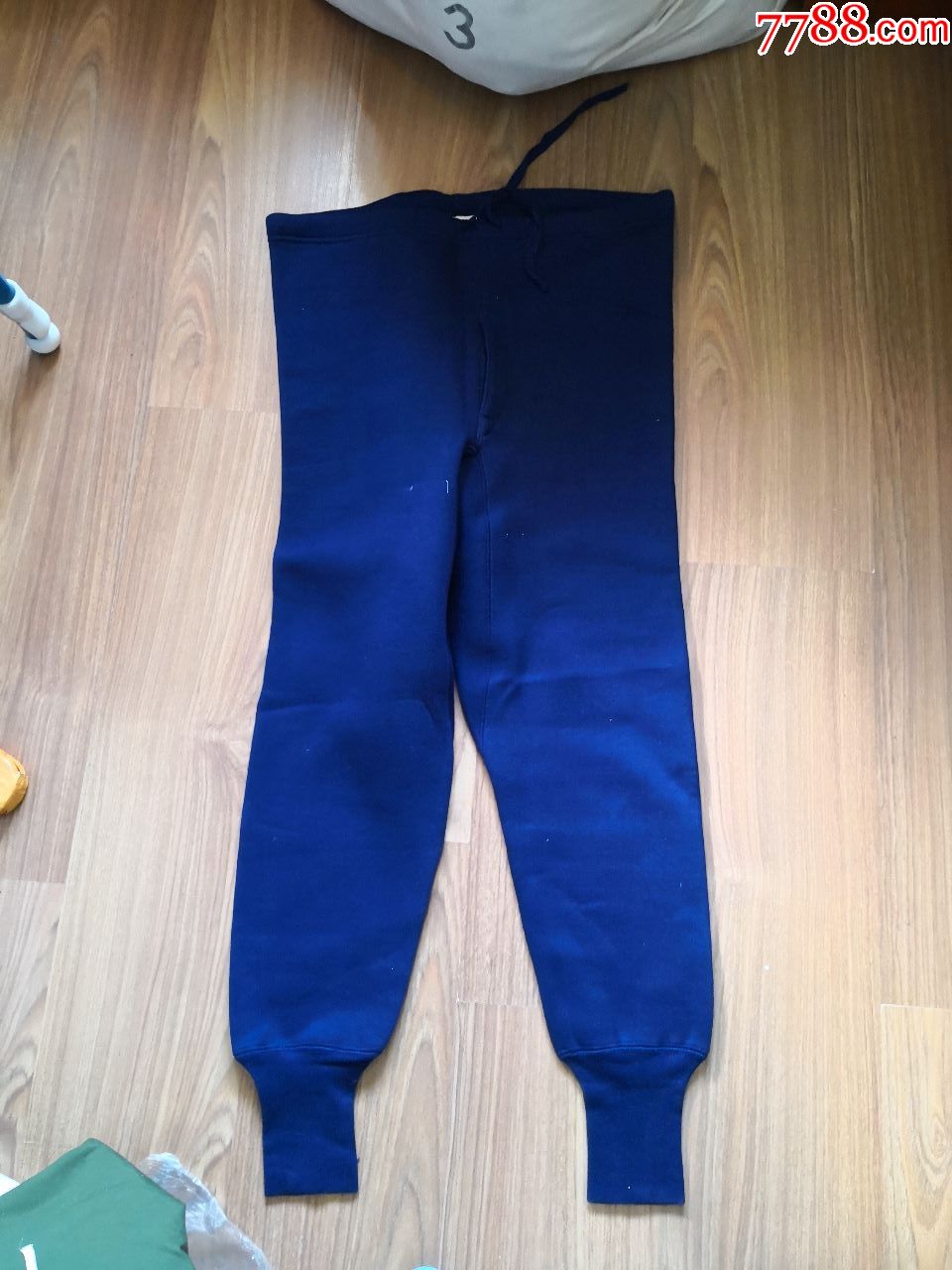 5品99老运动裤一条￥1189.5品99全新七十年代老运动服￥889.