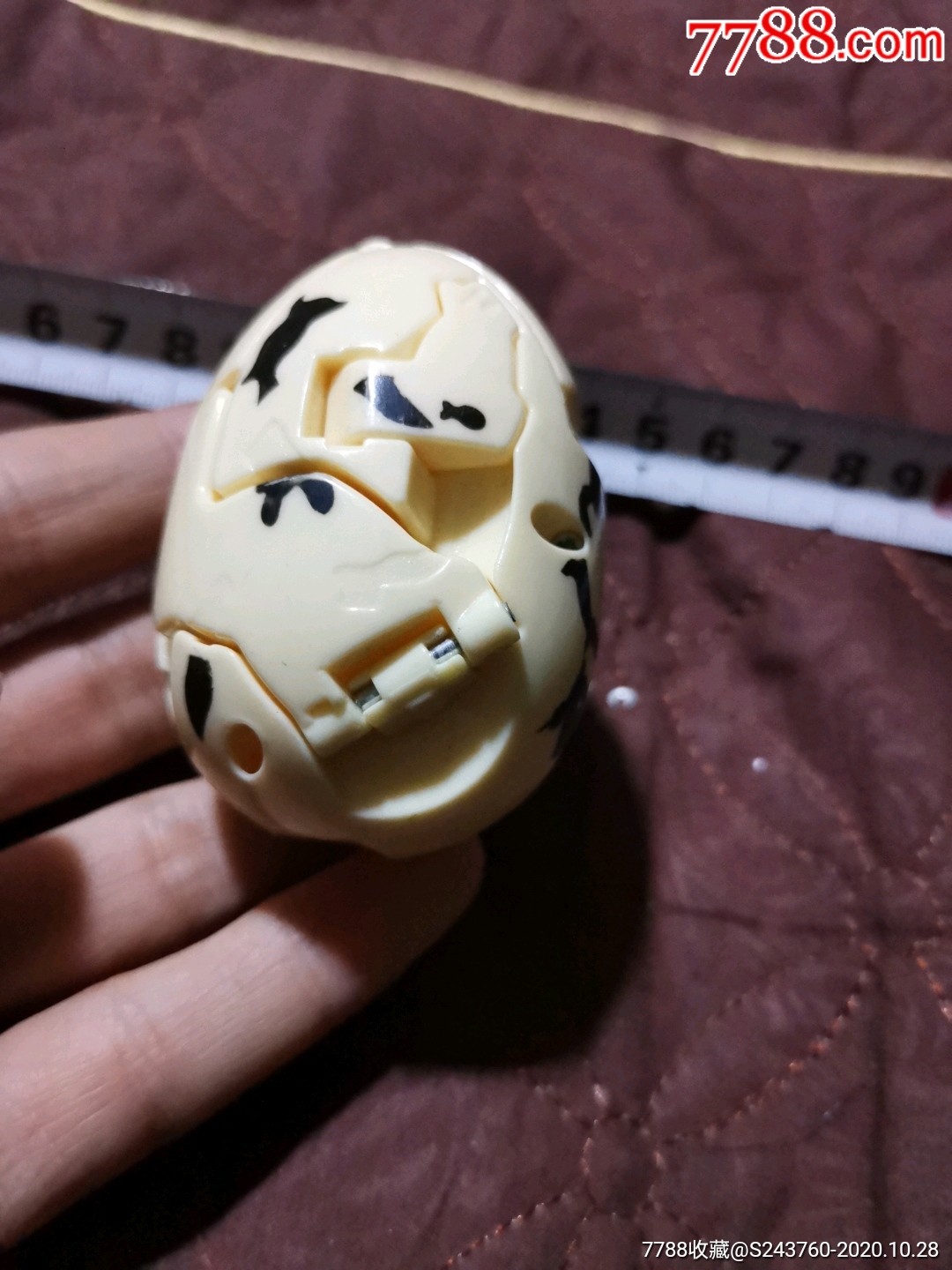 恐龙蛋变形金刚