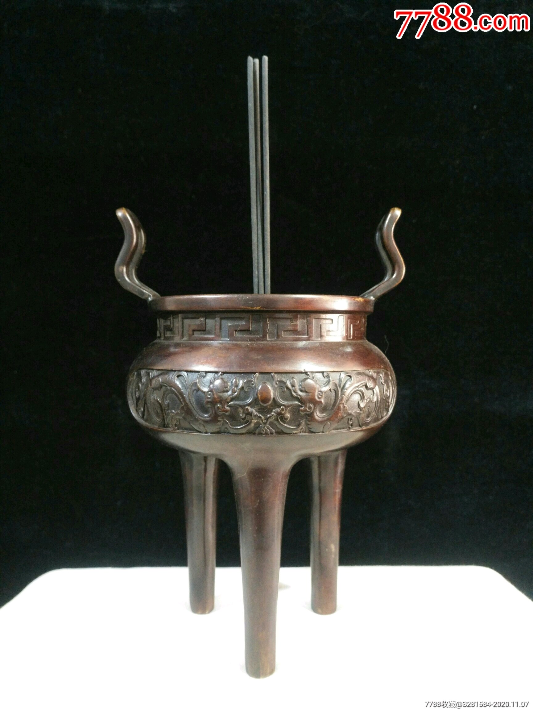 老铜胎家藏珍宝款《鼎炉》