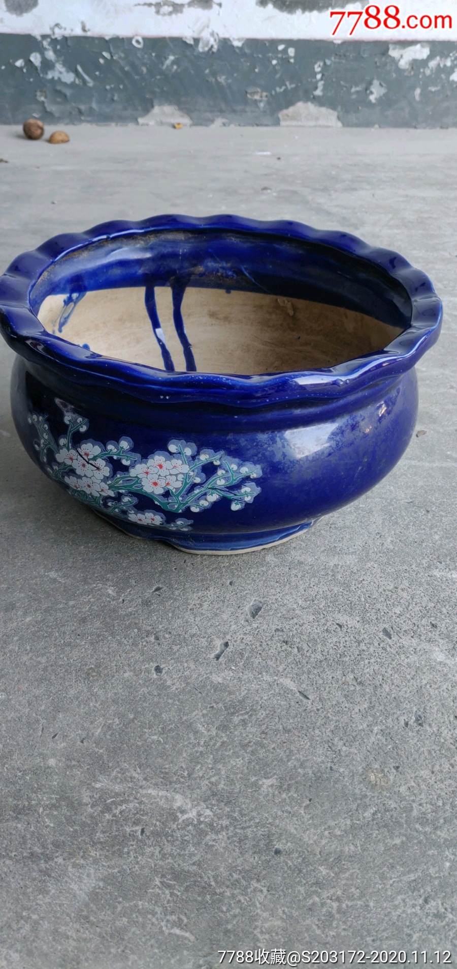清代蓝釉花盆图片