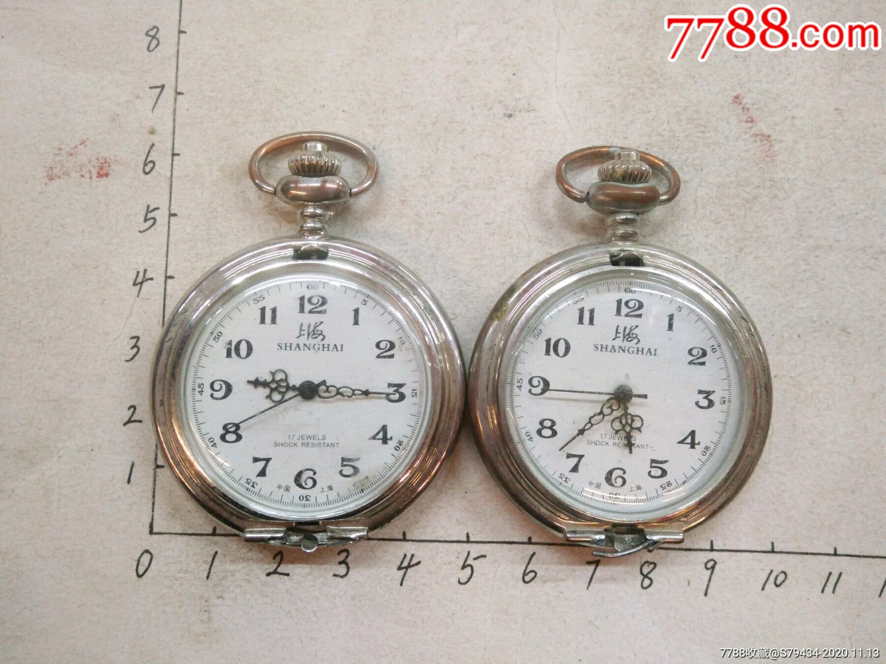 上海牌怀表一对缺表盖具体看简介