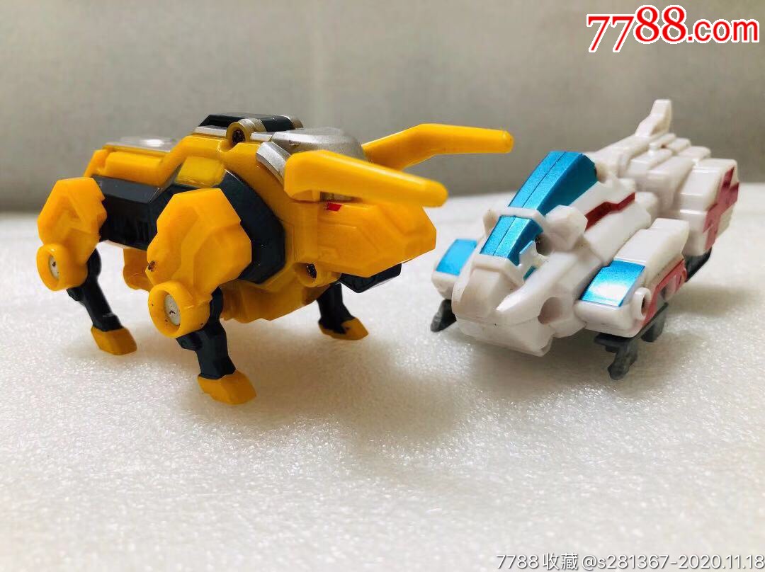 缩小更多"变形金刚"商品>>>>￥98品99变形金刚飞机,黑云双煞之一