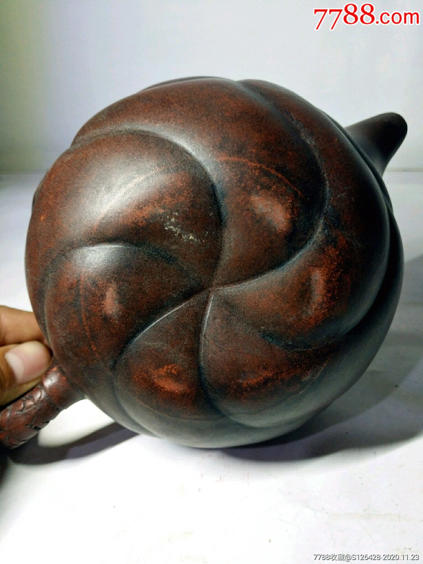 王爱仙名家款老紫砂壶