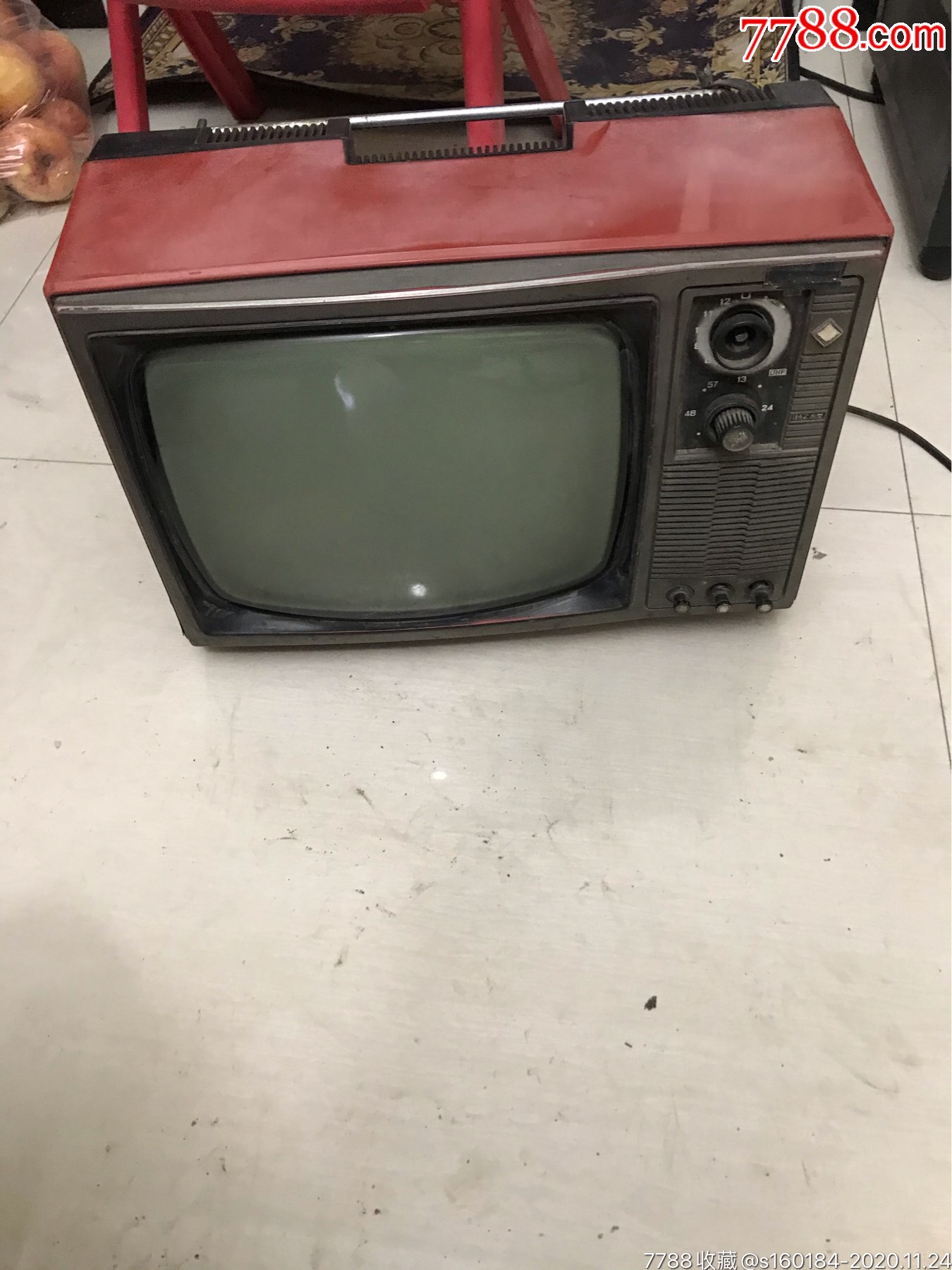 早期,北京牌,黑白电视机,很小
