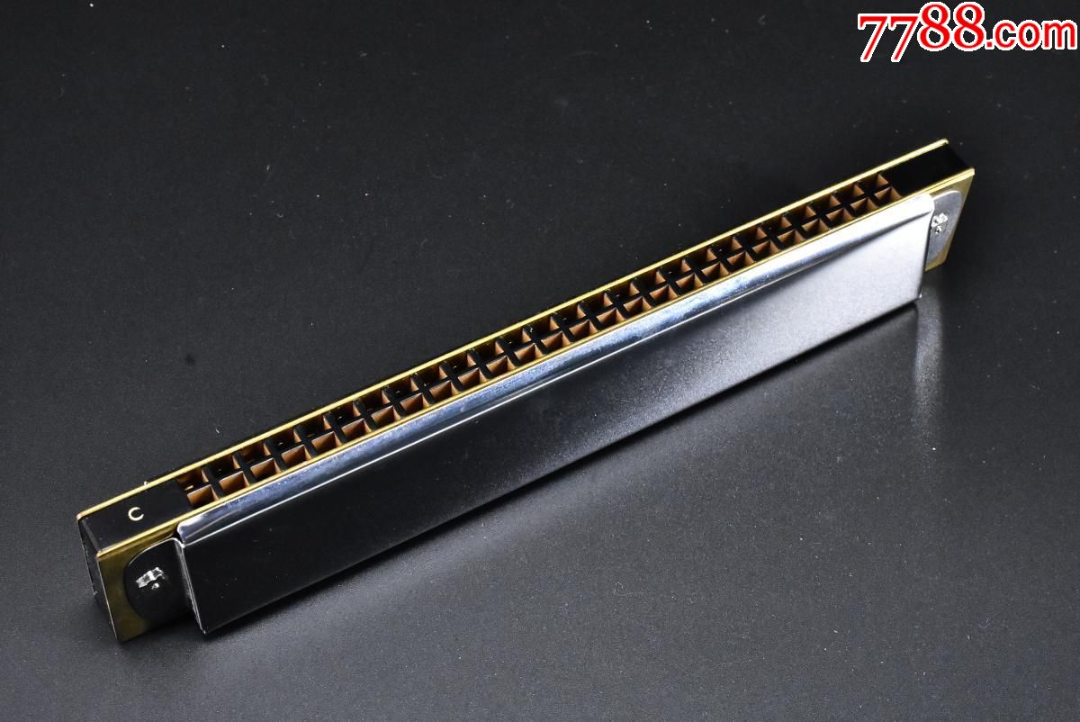 (p9145)日本购回日本原装《tomboband》原盒口琴一只c调26