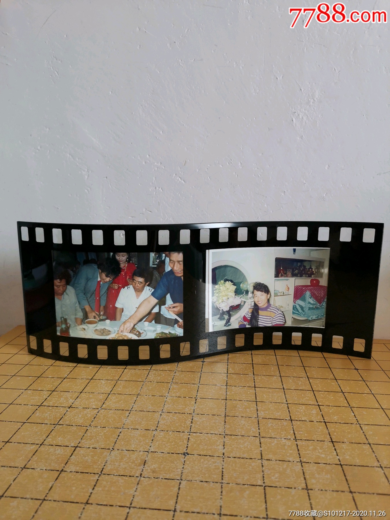 彩照二张(包括像框)